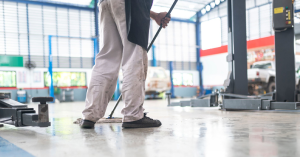 Limpeza de chão de fábrica: Como fazer